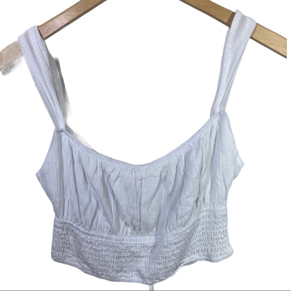 NWT Showpo Streetscape Top White Size 8 US - Picture 8 of 8